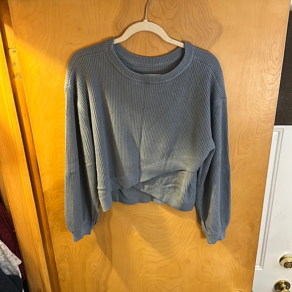 Crop sweater